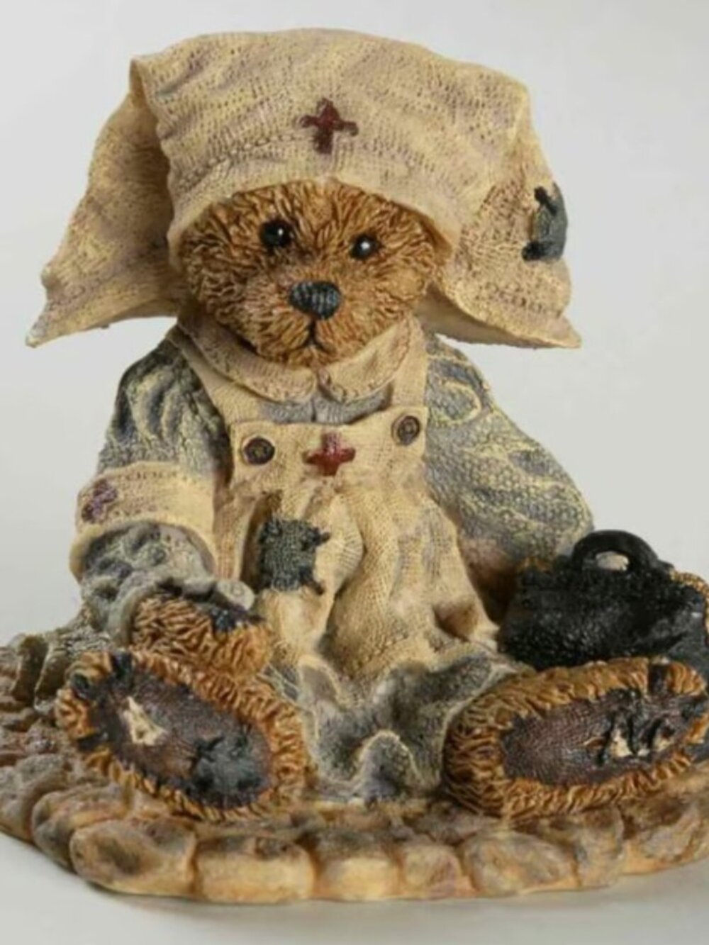 Clara, The Nurse - 2231 - Bearstone Collection by Boyds Bears BOXED